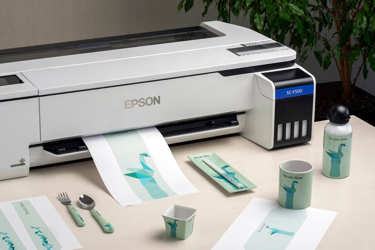 Stampa a sublimazione personalizzazione oggetti tessuti gadget Creativamente Plotter